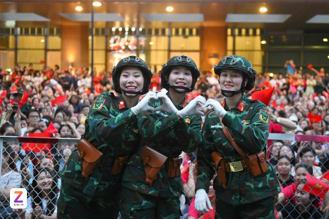 so duyet dai le 30/4 anh 31