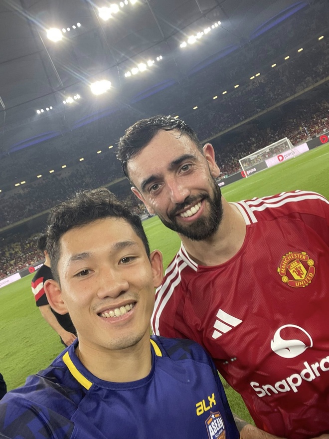 Chơi hay trước M.U, Hai Long tính chuyện xuất ngoại 6 Hai Long: 'Chúng tôi đã thắng Manchester United' - Đời sống