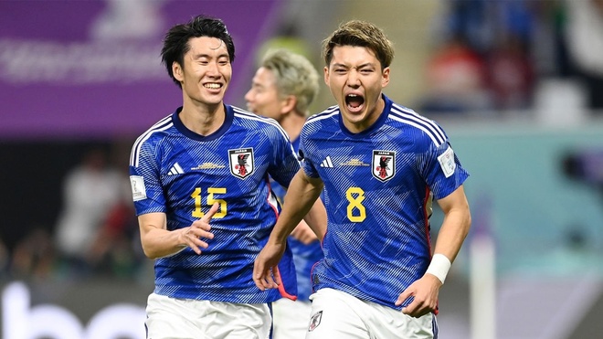 Katta, mazali eshaklar Qiz va tuyoqli hayvon ortasidagi jinsiy aloqa