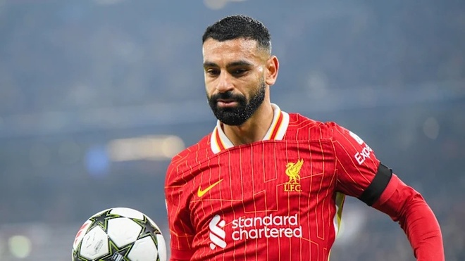 Salah ở lại Anfield nhờ cú sốc Slot?