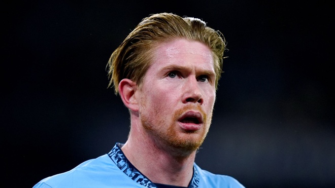 Hành động đẹp của Man City với De Bruyne - Thể thao