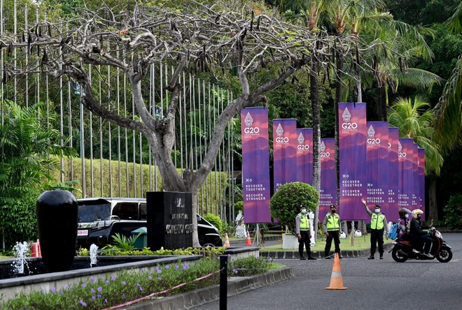 Zing tu G20: Bat xe va cho het cam duong o Bali nhung ngay G20 hinh anh