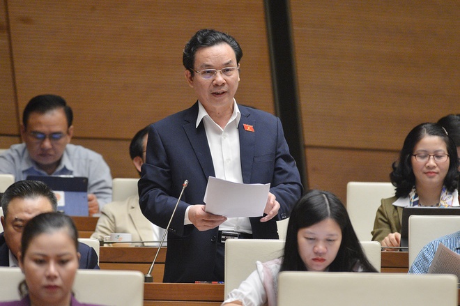 Quoc hoi thao luan kinh te xa hoi anh 4