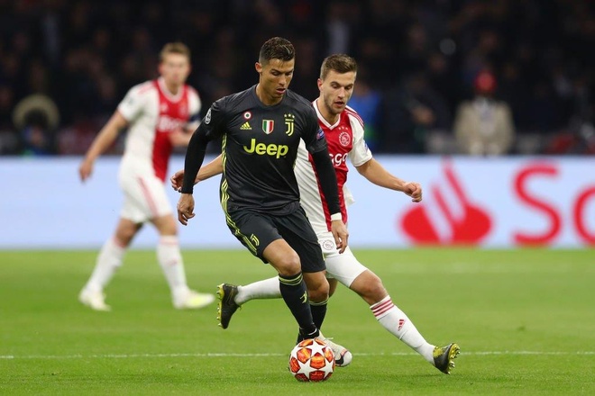 Juventus,  Juventus vs Ajax,  Ronaldo anh 25