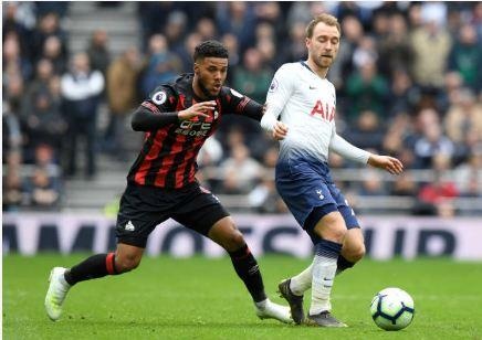 Tottenham vs Huddersfield anh 25