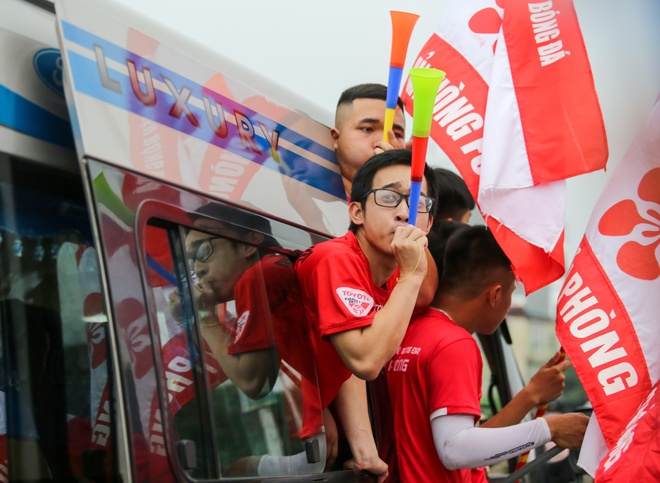 CLB Ha Noi vs Hai Phong anh 9