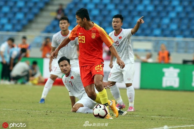 truc tiep U22 Viet Nam vs Trung Quoc anh 11