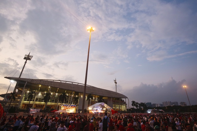 Ultras Malaysia dieu hanh anh 24