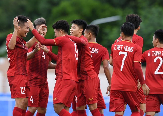 truc tiep tuyen Viet Nam vs Brunei anh 17