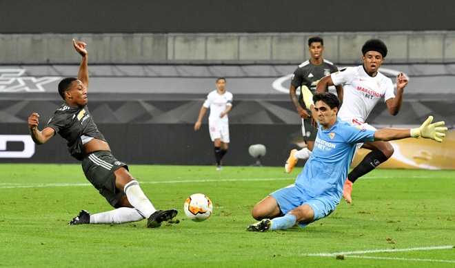 Sevilla vs Man Utd anh 5