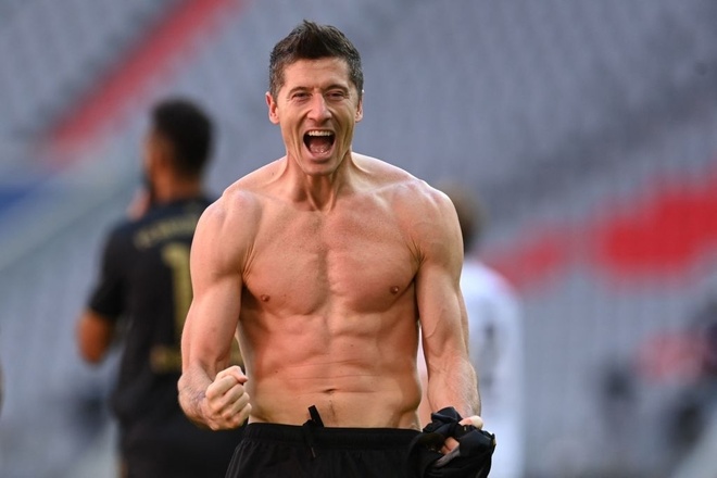 Lewandowski san sang pha ky luc ton tai 49 nam anh 29