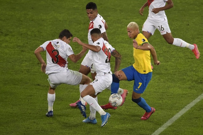 Brazil vs Peru anh 20