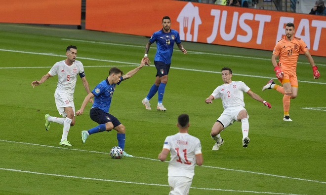 Italy vs Tay Ban Nha anh 39