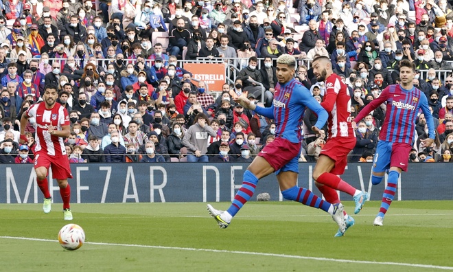 Barca dau Atletico Madrid anh 18