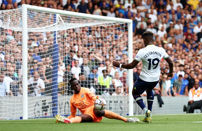 Chelsea dau Tottenham anh 17