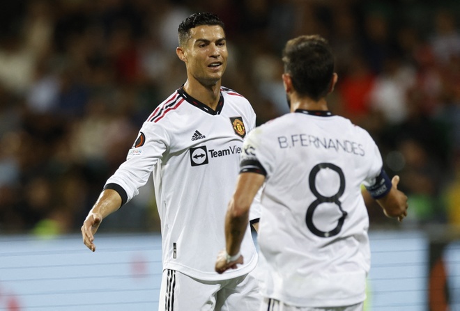 Man United dau Man City anh 15