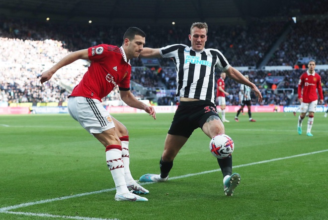 Newcastle dau Man United anh 18