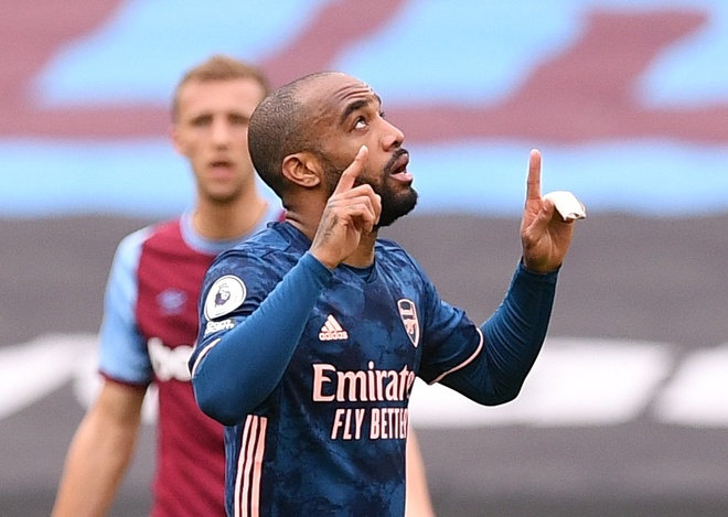 West Ham vs Arsenal anh 17