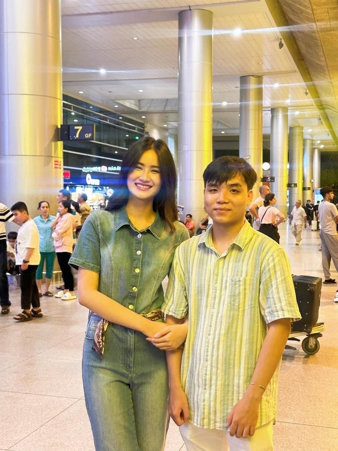 Hoa hậu Ý Nhi bên bạn trai - Giải trí