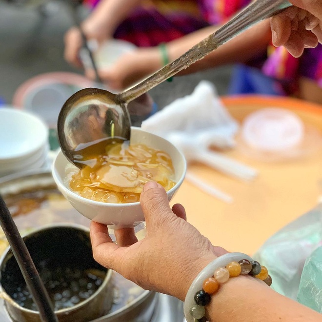 Bánh Trà Sữa Trân Châu Đường Đen