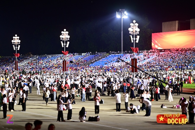 Tong duyet dieu binh A80 anh 26