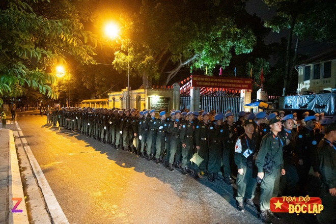 Tong duyet dieu binh A80 anh 32