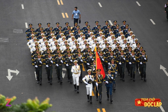 Tong duyet dieu binh A80 anh 75