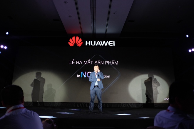 Huawei ra mat smartphona Nova 2i anh 2