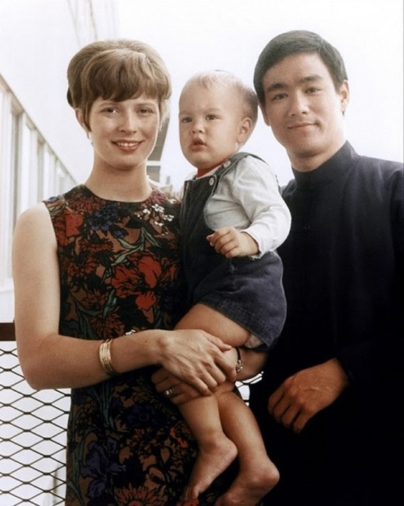 Chuyện ít biết về người vợ góa của huyền thoại Lý Tiểu Long - Sao Hollywood