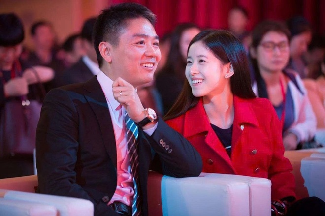 giam doc xiaomi ngoai tinh anh 6