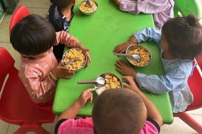 Chuyện gì đang xảy ra với dự án 'Nuôi Em'? | Znews.vn