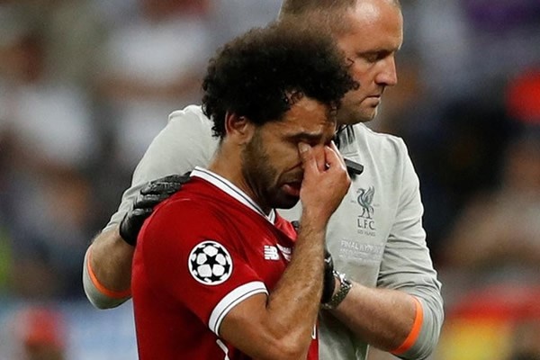 Salah không trách Ramos sau pha phạm lỗi gây chấn thương | Znews.vn