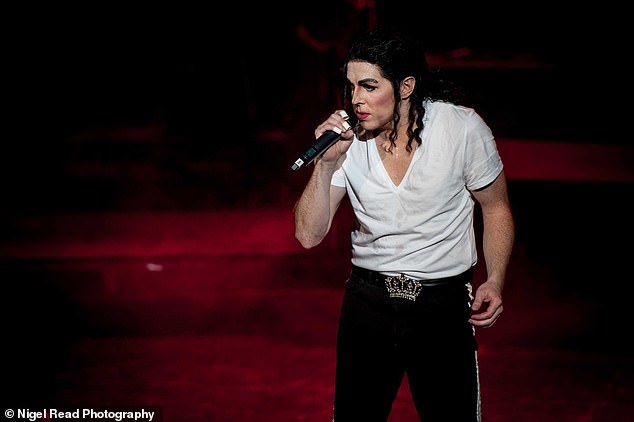 Michael Jackson lookalikes 8