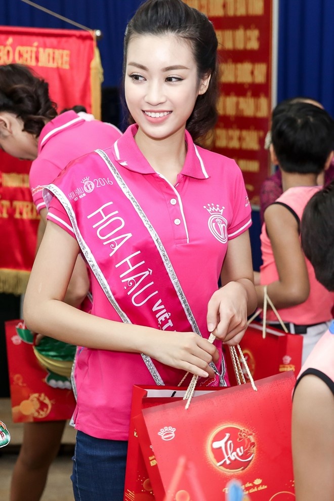 Khanh Thi khong dong tinh voi hoa hau anh 1