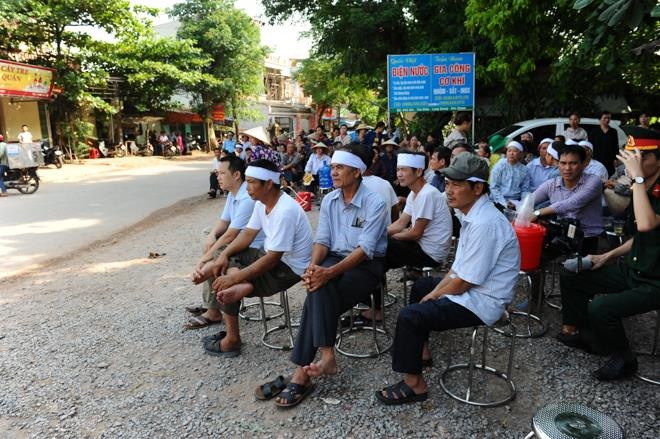 phi cong tran quang khai anh 8