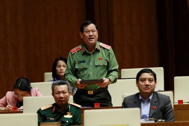 chat van Bo truong Noi vu ve bo nhiem nguoi than anh 6