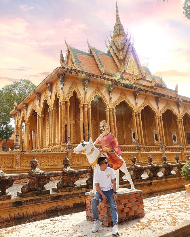 CHÙA DƠI TRÀ VINH NƠI RỢP BÓNG CÂY VÀ HÀNG NGÀN CON DƠI SINH SỐNG QUANH NĂM