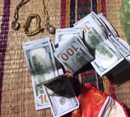 Trom tien cua gia chu anh 1