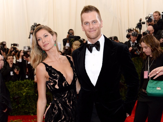 Tom Brady and Gisele Bundchen are 5