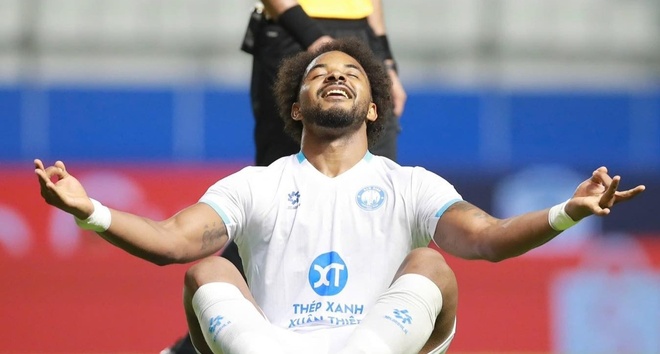 Xu&acirc;n Son lập c&uacute; đ&uacute;p | Znews.vn