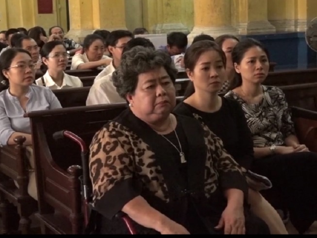 Nu dai gia Hua Thi Phan anh 1