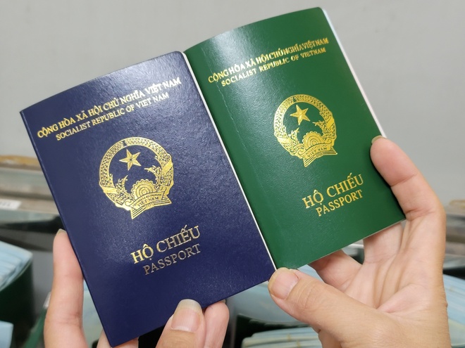 Hình ảnh mẫu hộ chiếu phổ thông mới được cấp từ ngày 1/7 - Pháp luật