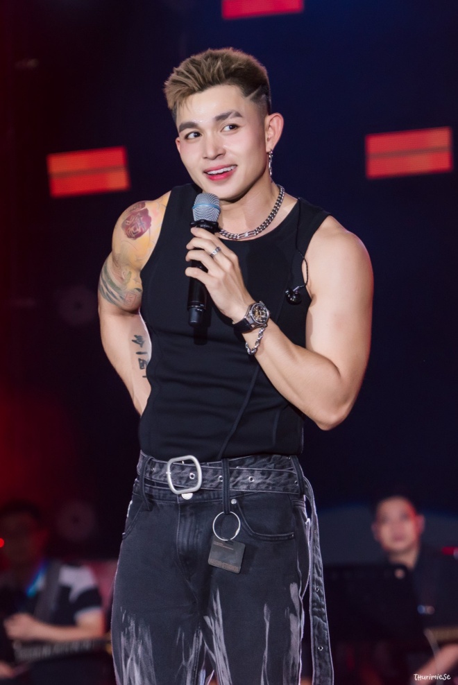 Jun Phạm ảnh 1 Jun Pham anh 1