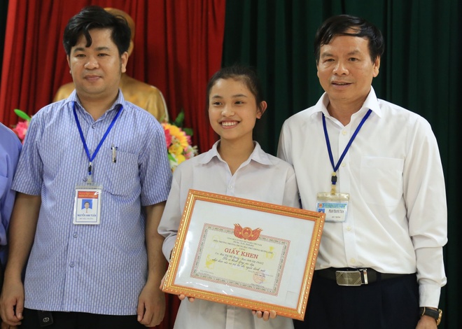 nhat duoc cua roi tra lai anh 1