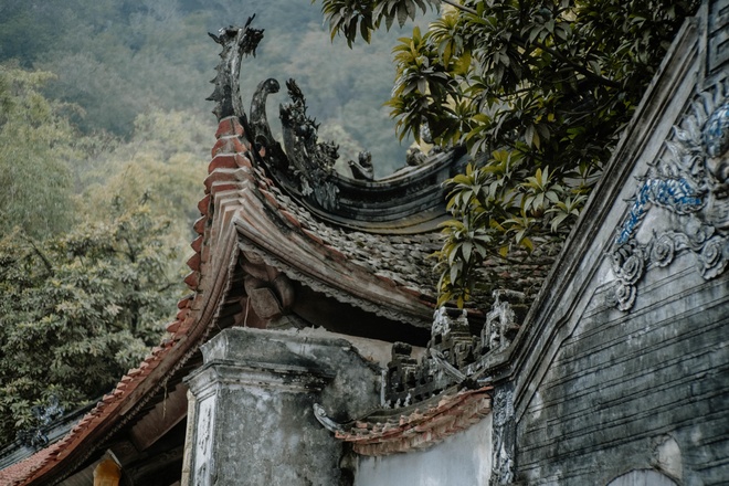 CHÙA NINH TẢO TRẦM MẶC GIỮA KHUNG CẢNH THIÊN NHIÊN YÊN Ả