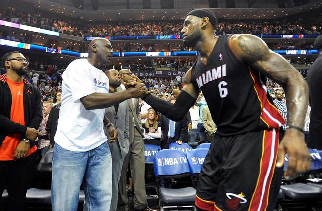 LeBron James và Michael Jordan, ai là số 1 lịch sử NBA? - Thể thao