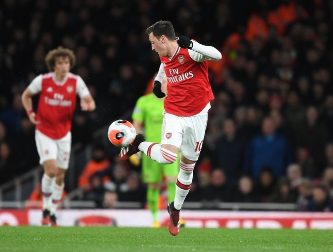 Mesut Ozil - Hành Trình Sự Nghiệp Của Một Tài Năng Bóng Đá Vĩ Đại