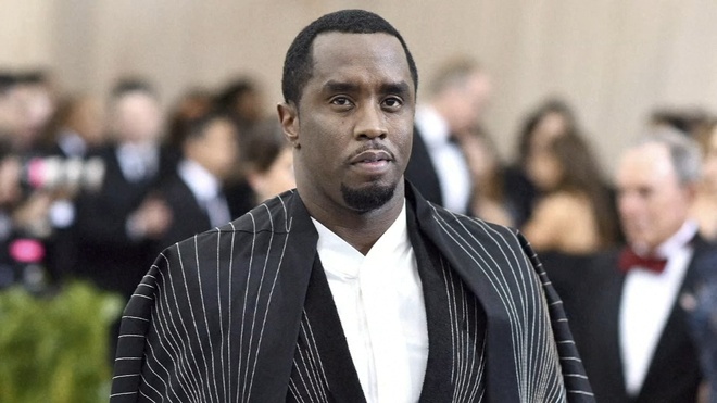 Diddy không muốn bị còng chân khi ra tòa - Giải trí