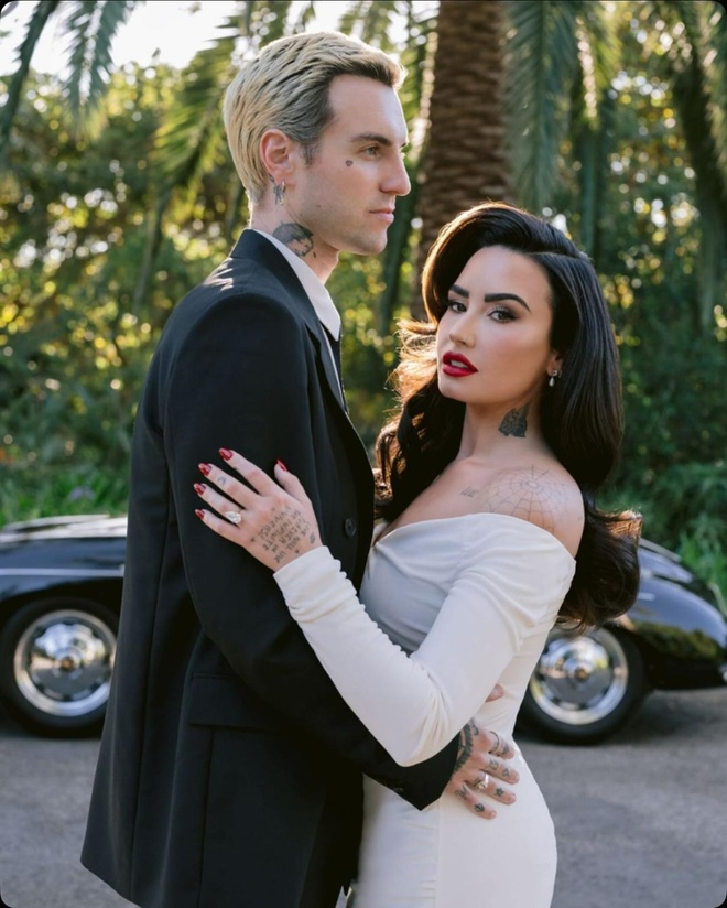 Demi Lovato cưới - Giải trí
