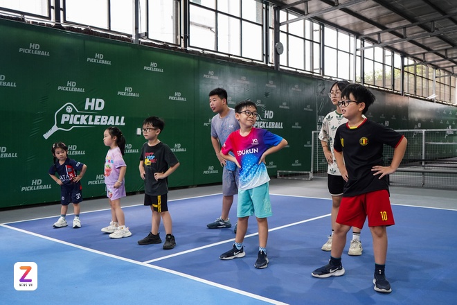 Chi chục triệu cho 'khối nghỉ h&egrave;' chơi pickleball ở H&agrave; Nội | Znews.vn
